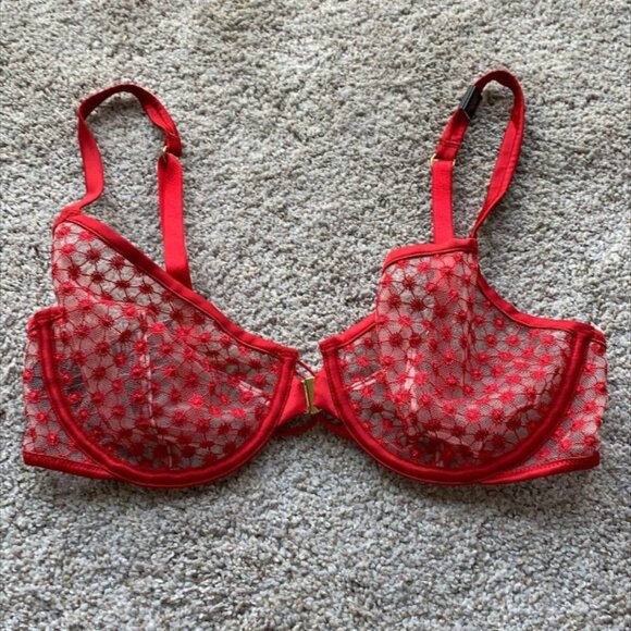 New Red Lace Bra - Picture 3 of 10